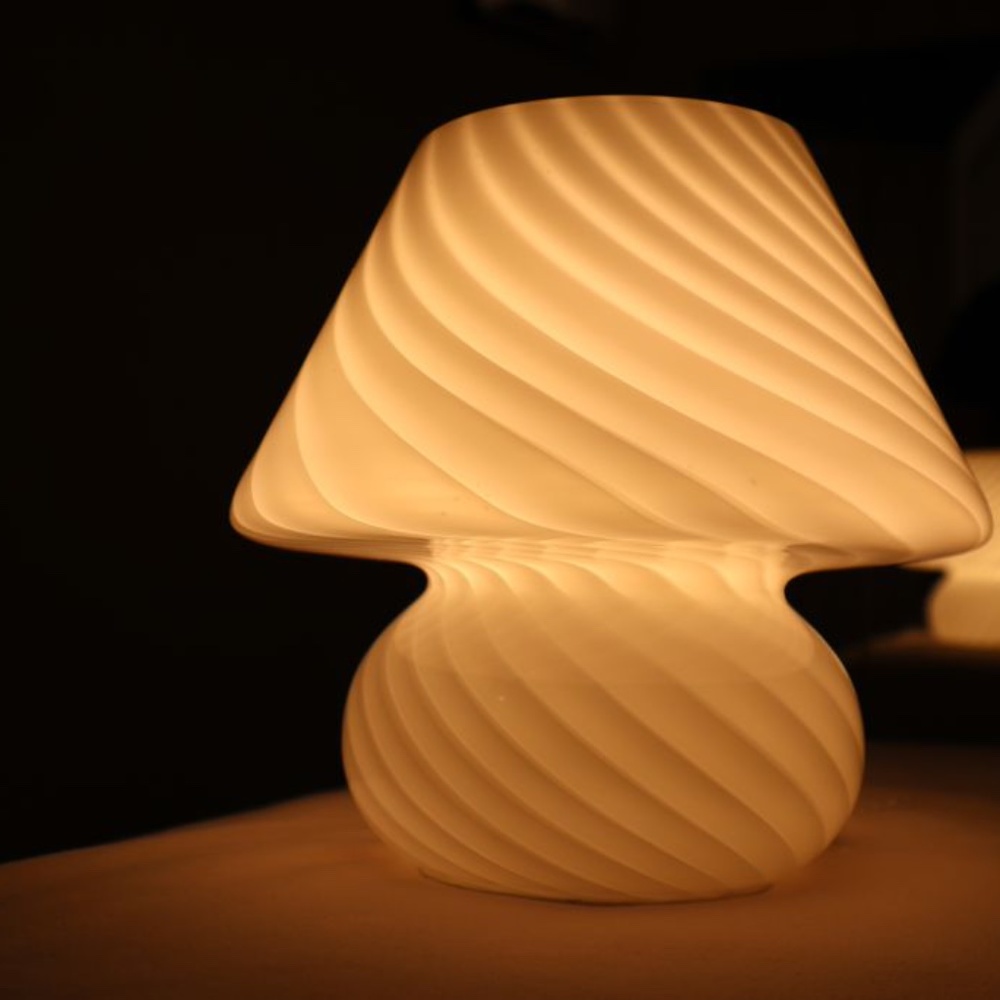 Mushroom lamp